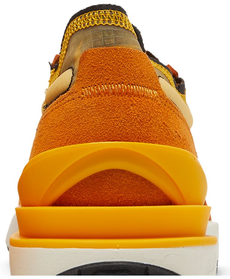 Nike Waffle One SE University Gold Sunset