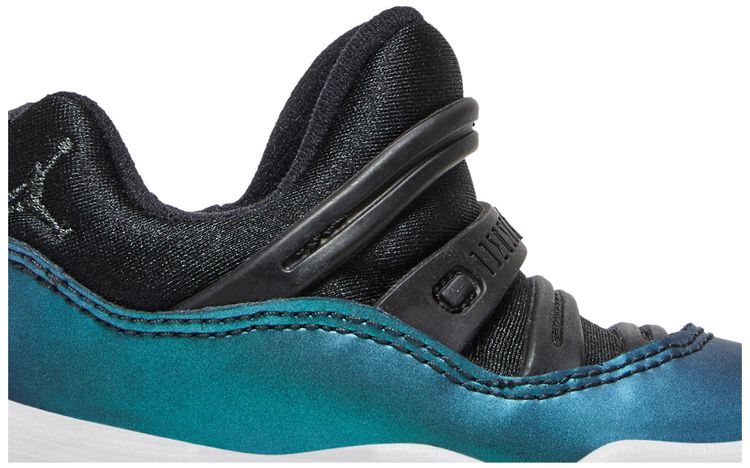 Air Jordan 11 Retro Little Flex TD Black Iridescent