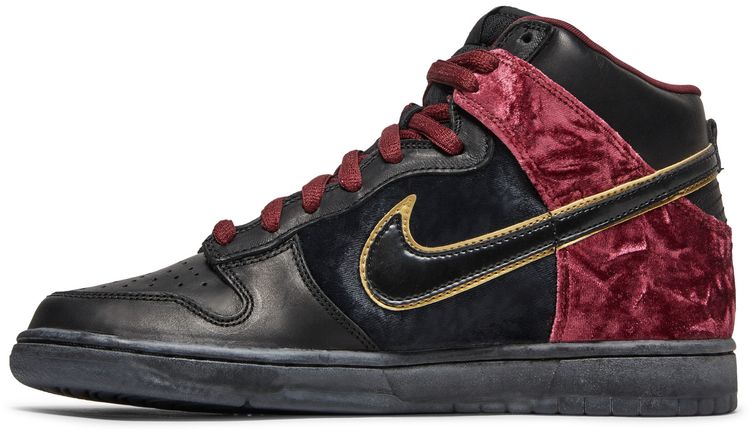 Nike Dunk High Premium SB Bloody Sunday