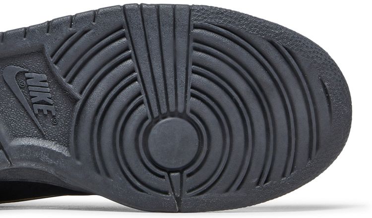 Nike Dunk High Premium SB Bloody Sunday