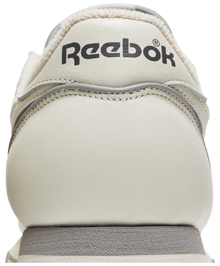 Reebok Classic Leather 1983 TV Top Chalk