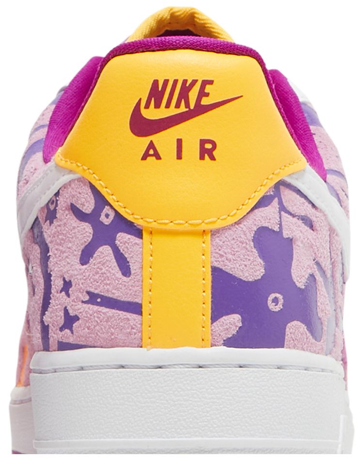 Nike Wmns Air Force 1 07 LV8 International Womens Day