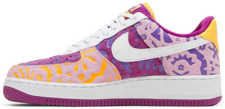 Nike Wmns Air Force 1 07 LV8 International Womens Day