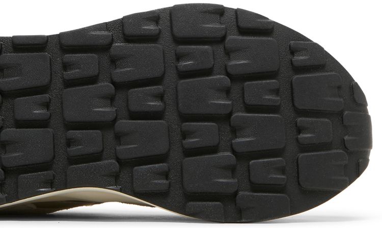 Wmns 5740 Au Lait