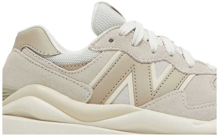 Wmns 5740 Au Lait