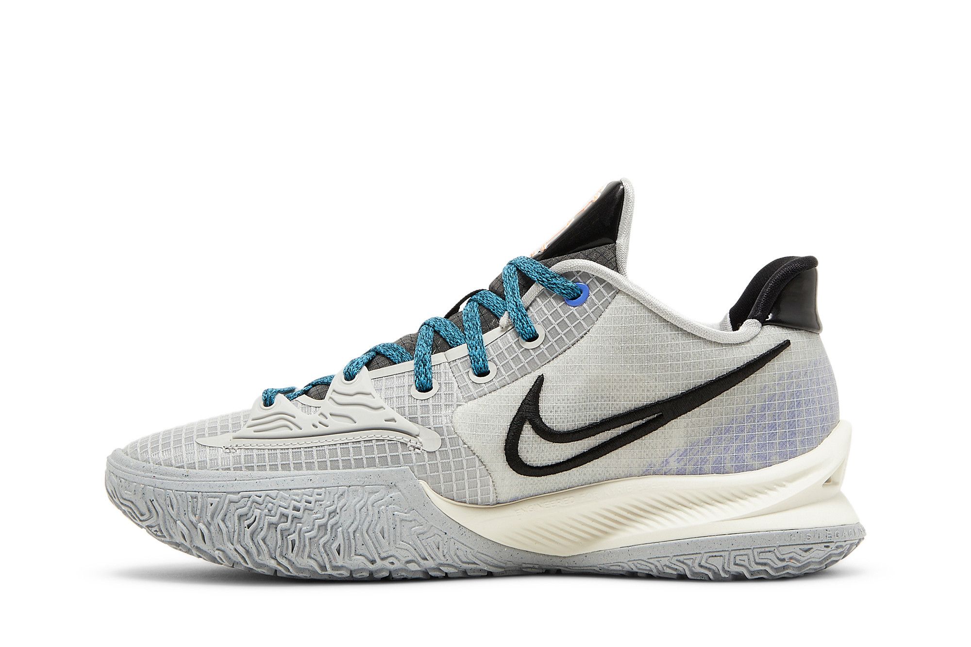 Nike Mens Kyrie Low 4 TB Basketball Shoes