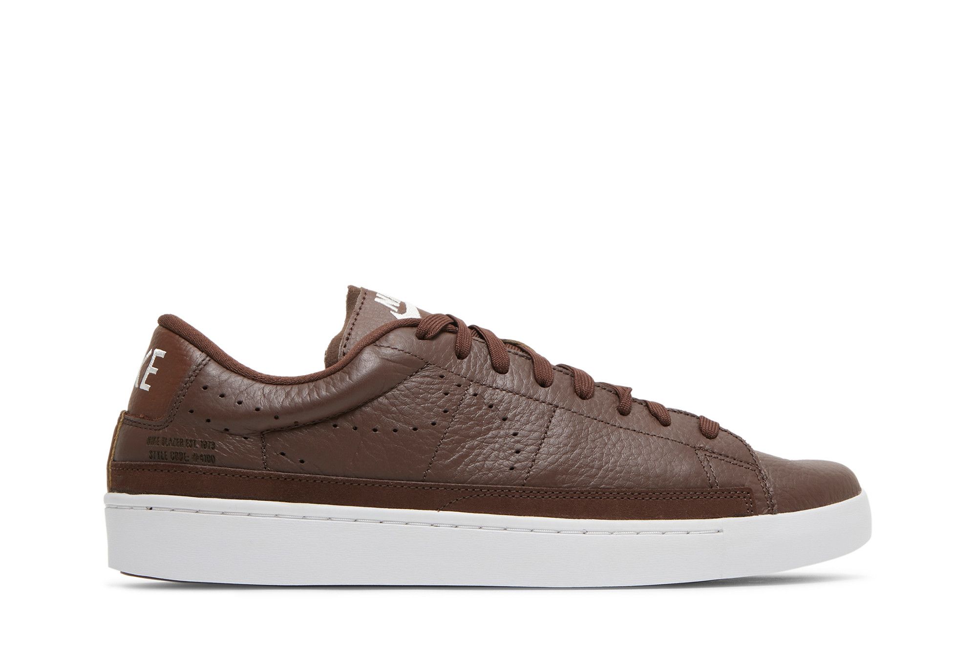 Nike blazer low x top