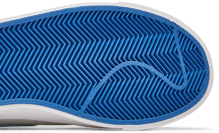 Nike Wmns Blazer Mid 77 SE First Use   Green Noise