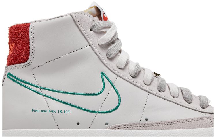 Nike Wmns Blazer Mid 77 SE First Use   Green Noise