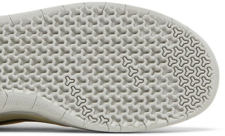Nyjah Free 2 SB Beach Topaz Gold