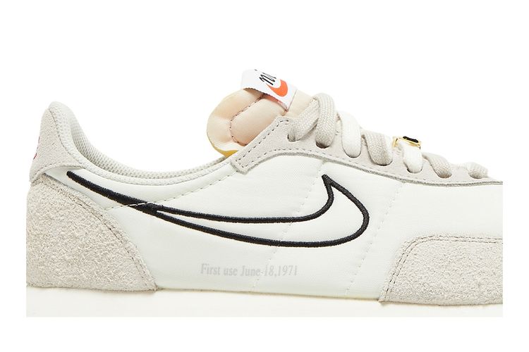 Size Nike Waffle Trainer 'First Use Sail'