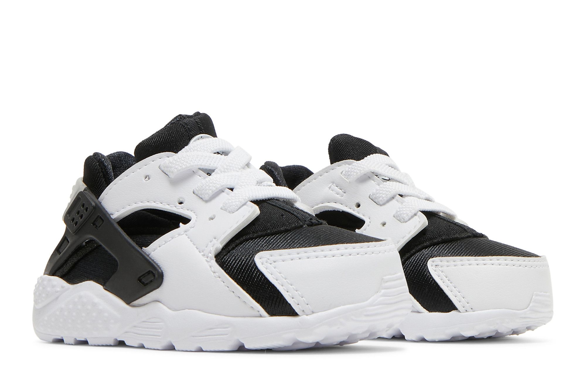 nike huarache run black and white