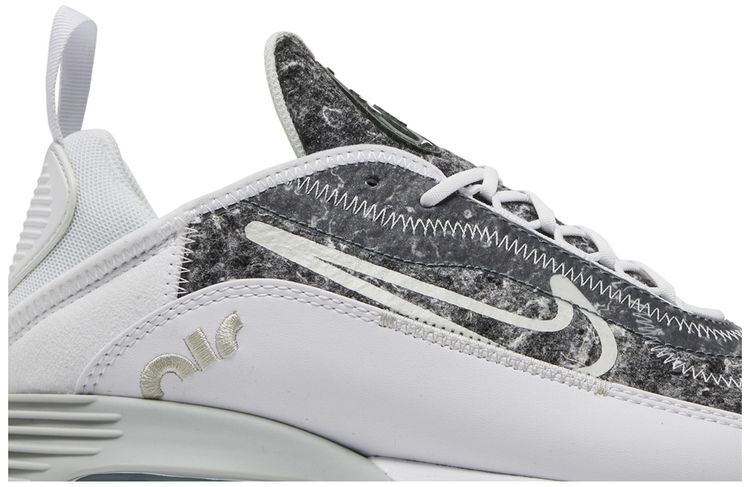 Nike Wmns Air Max 2090 SE White Light Smoke Grey