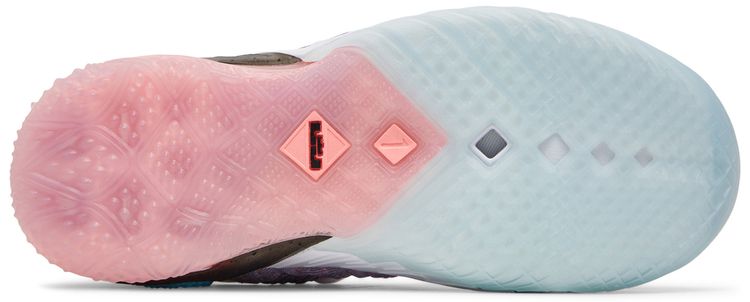 Nike LeBron 18 GS Graffiti