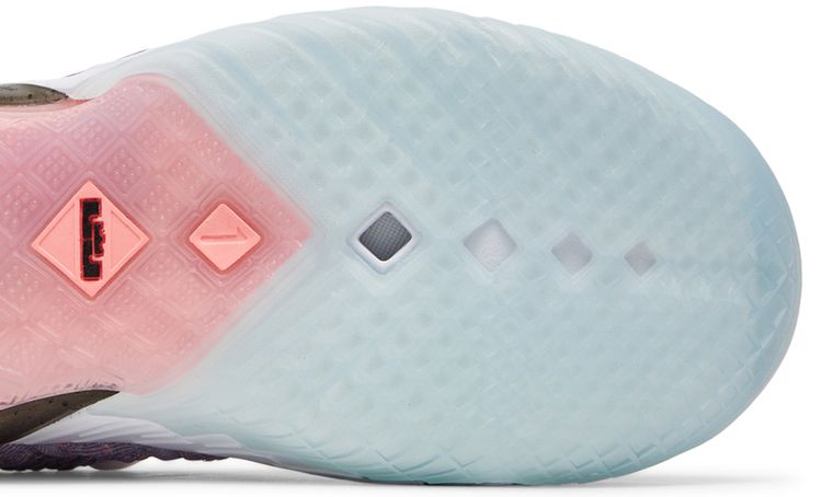 Nike LeBron 18 GS Graffiti