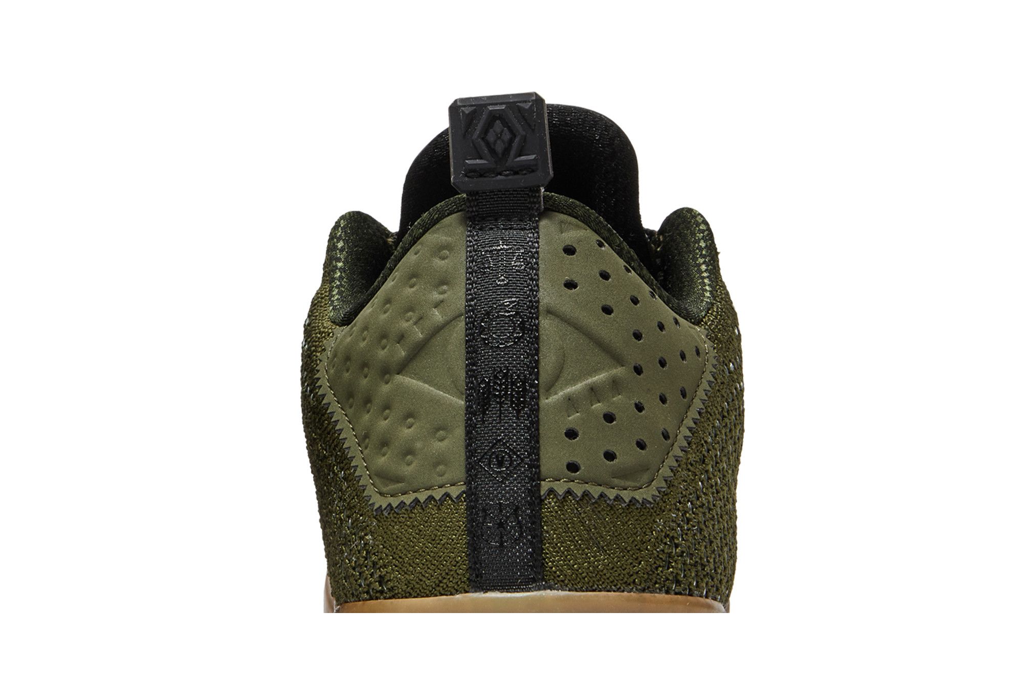 Kobe dark horse sale
