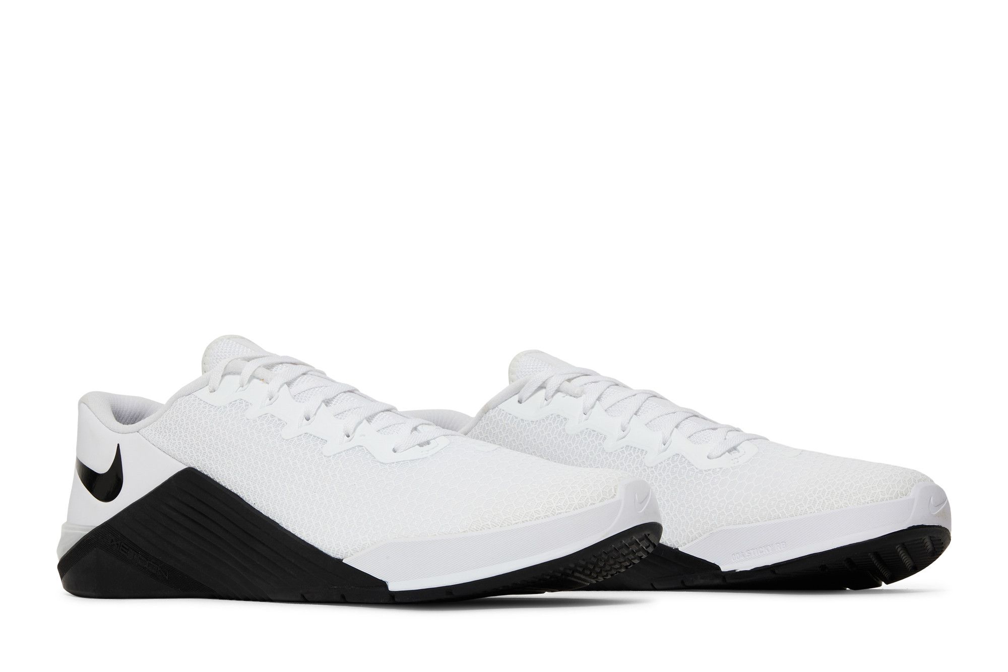 nike metcon 5 women's black and white