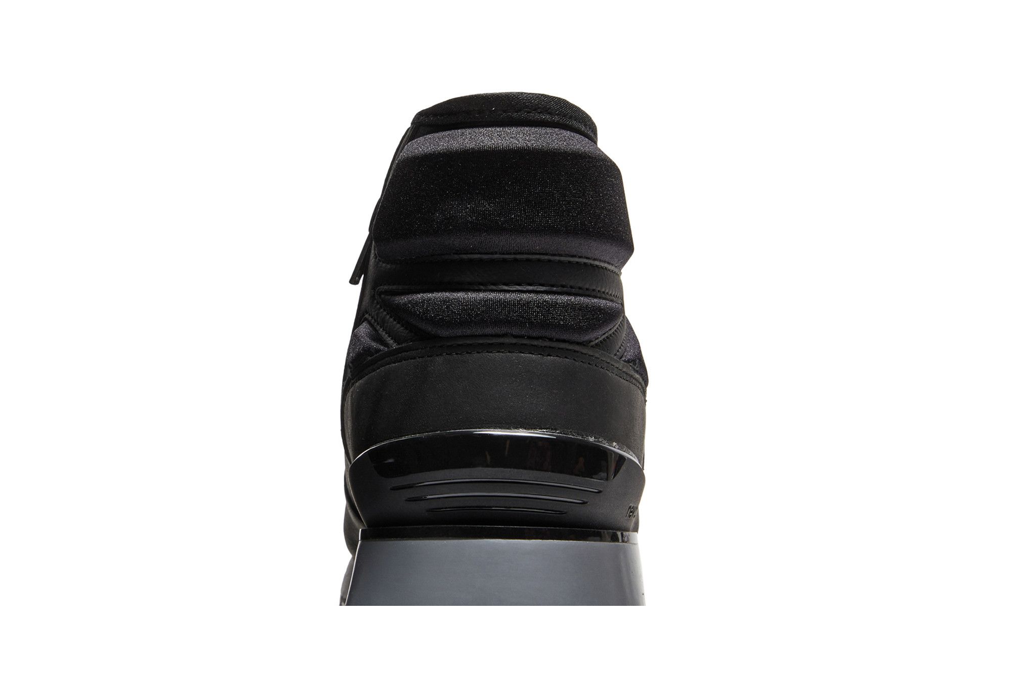 Buy Niobium GoreTex Black MLNBMBK GOAT SA