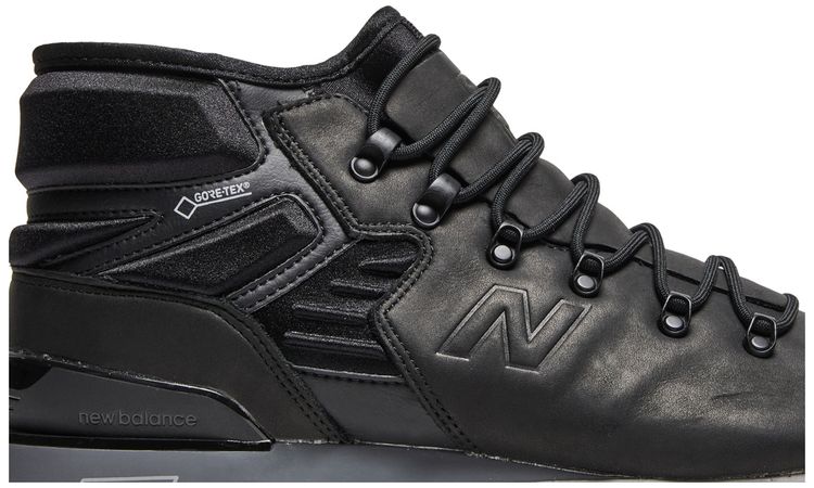 New Balance Niobium GoreTex Black