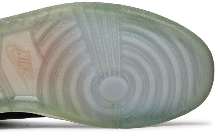 Air Jordan 1 Retro High Passport