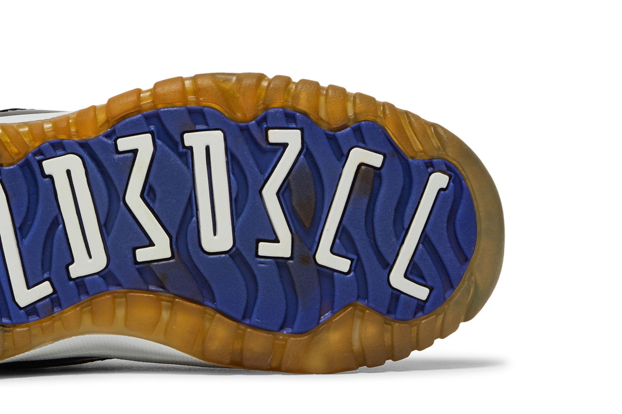 Air jordan 11 retro low bp top