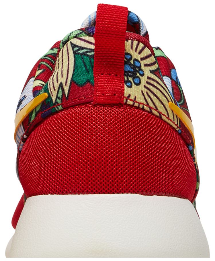 Nike Wmns Roshe One Print Aloha Pack
