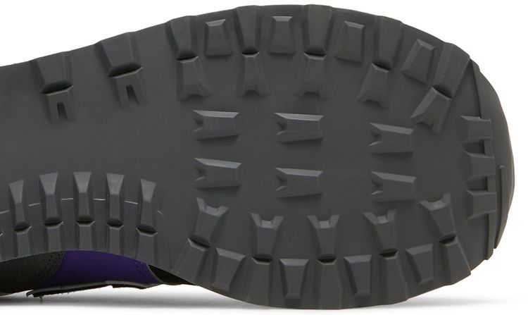 574T Black Purple