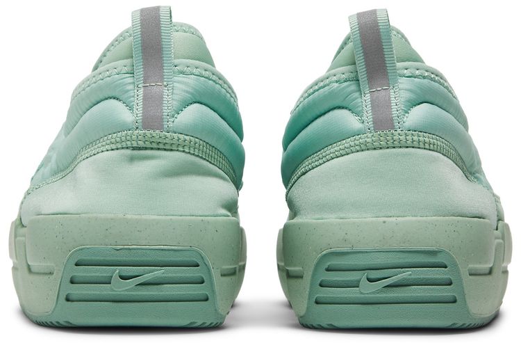 Nike Offline Pack Enamel Green