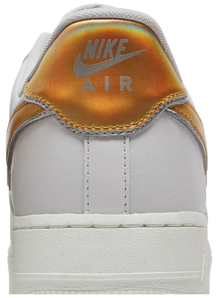 Nike Wmns Air Force 1 Low Metallic Gold