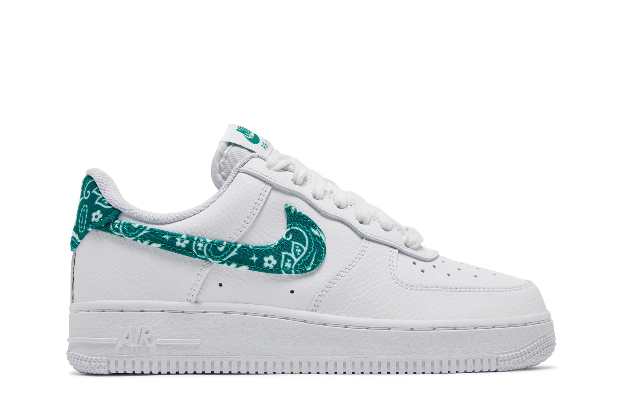 Wmns Air Force 1 '07 Essentials 'Green Paisley' | GOAT