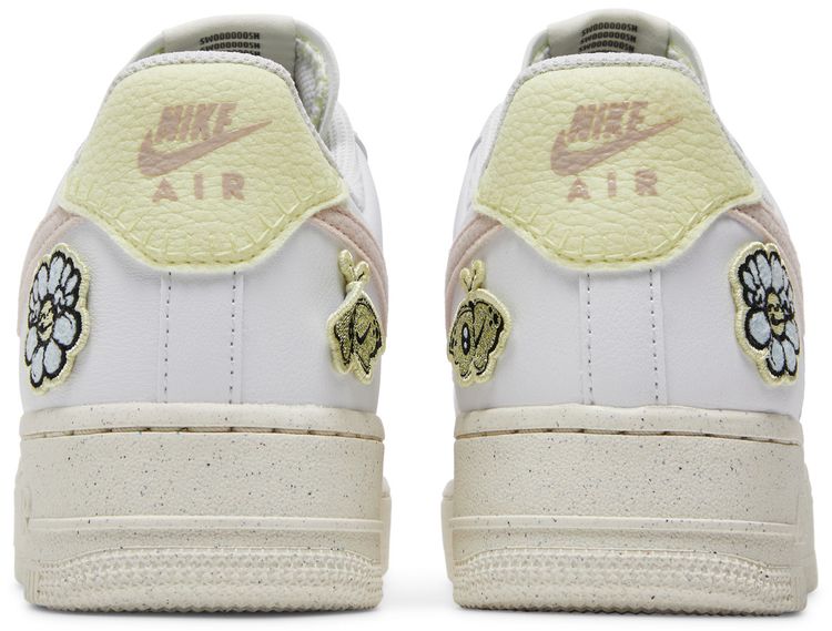 Nike Wmns Air Force 1 07 SE Flower Power