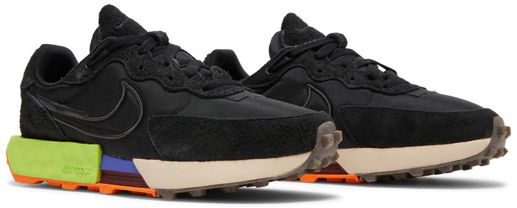 Nike Wmns Fontanka Waffle Black Volt