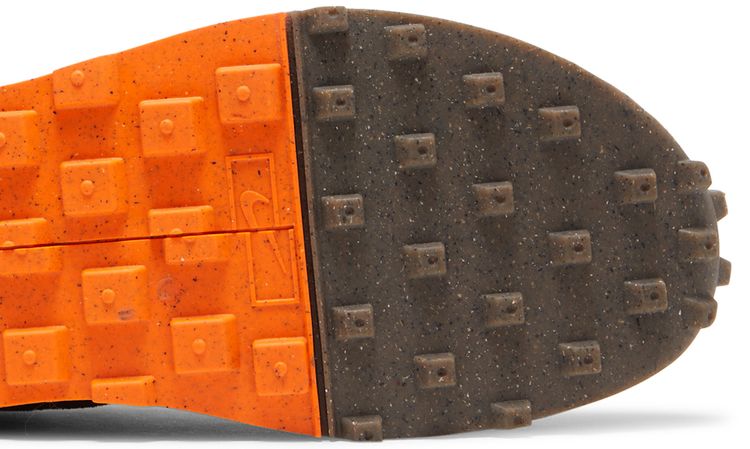 Nike Wmns Fontanka Waffle Black Volt