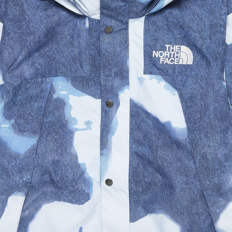 Supreme x The North Face Bleached Denim Print Mountain Jacket Indigo