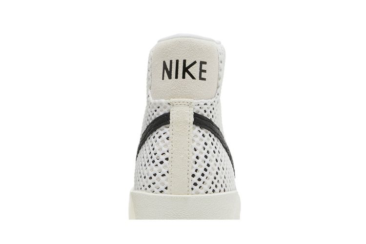 Buy Nike Blazer Mid  display picture 3