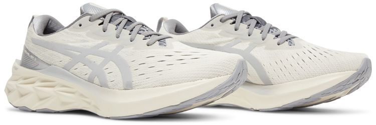 Asics Novablast 2 SPS Smoke Grey