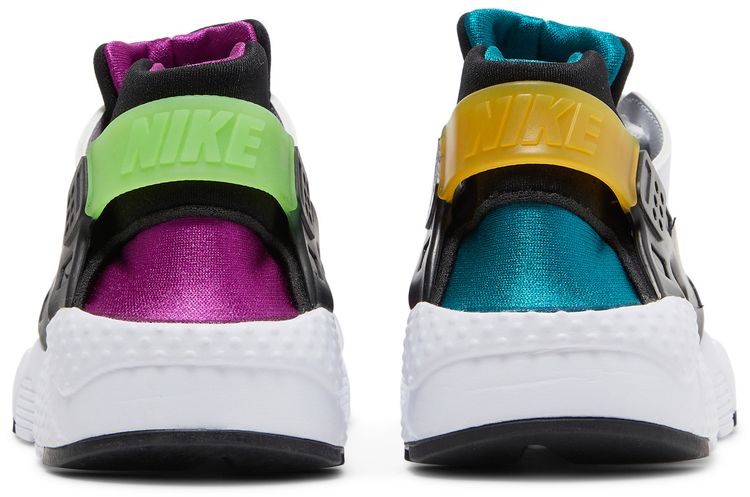 Nike Air Huarache GS Peace Love Swoosh