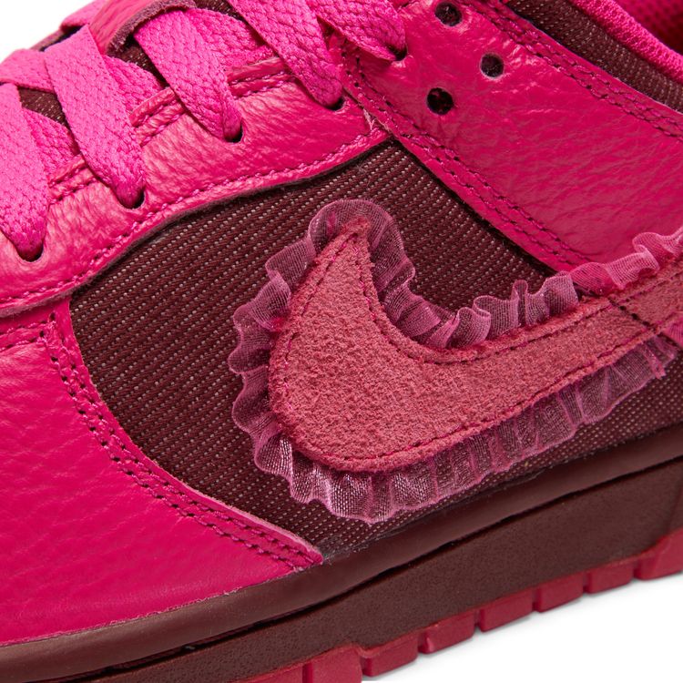 Nike Wmns Dunk Low Valentines Day