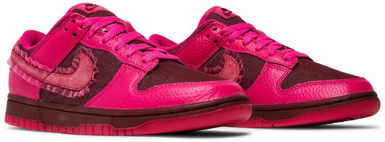Nike Wmns Dunk Low Valentines Day