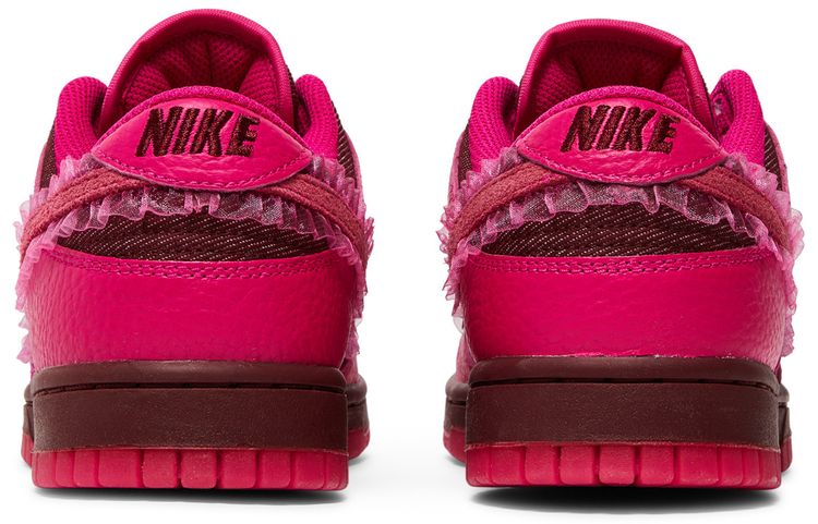 Nike Wmns Dunk Low Valentines Day
