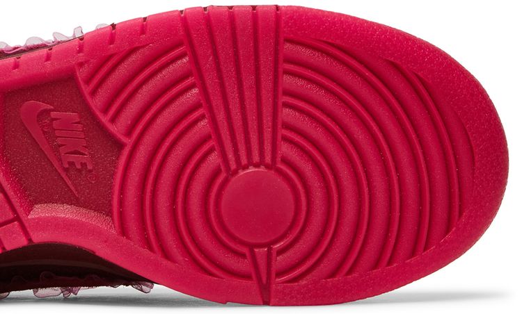 Nike Wmns Dunk Low Valentines Day