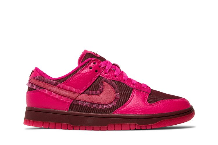 Nike Wmns Dunk Low 'Valentine's Day'