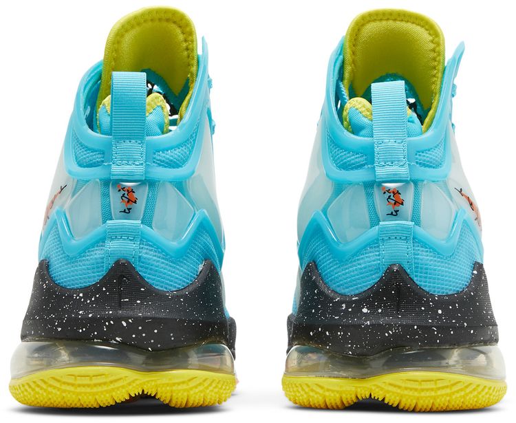 Nike LeBron 19 Christmas