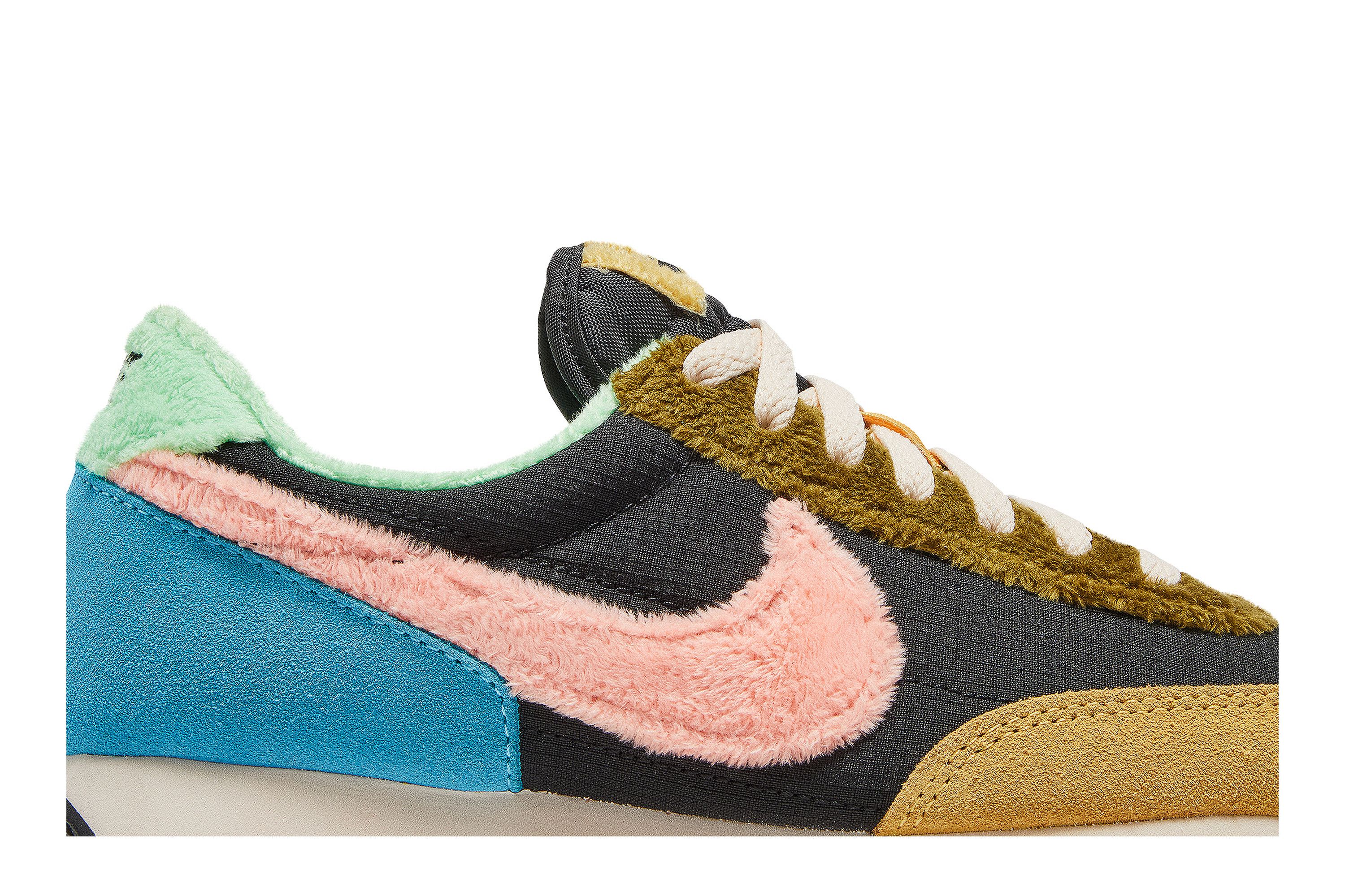 Buy Nike Wmns Daybreak 'Fur Pack - Guava Ice Atomic Pink' - DC3275