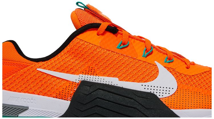 Nike Metcon 7 Total Orange Clear Emerald