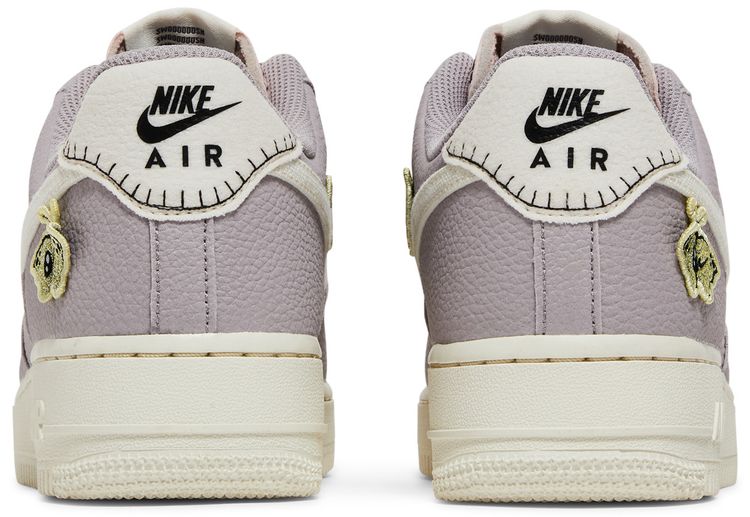Nike Wmns Air Force 1 07 SE Air Sprung