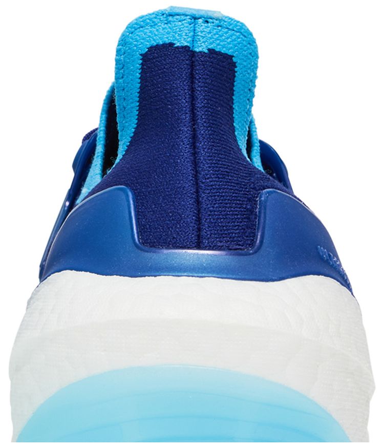 Adidas UltraBoost 22 Legacy Indigo Solar Yellow