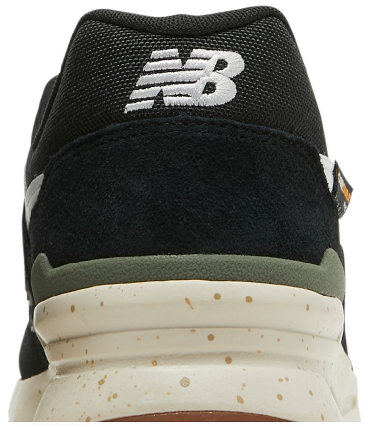 New Balance 997H Black Norway Spruce