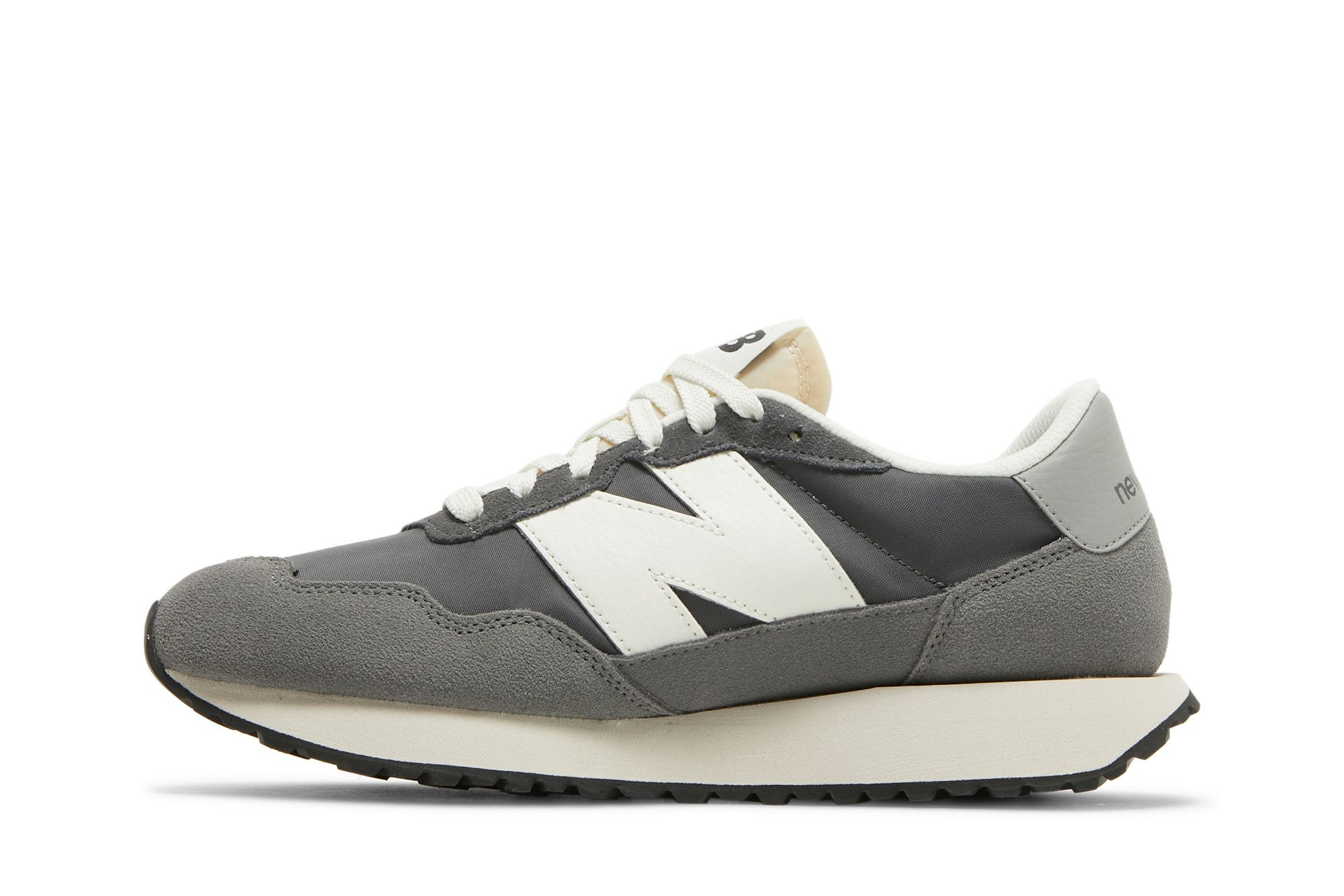 なーたん Buy New Balance Wmns 237 'Black Magnet Sea Salt' - WS237NB | GOAT