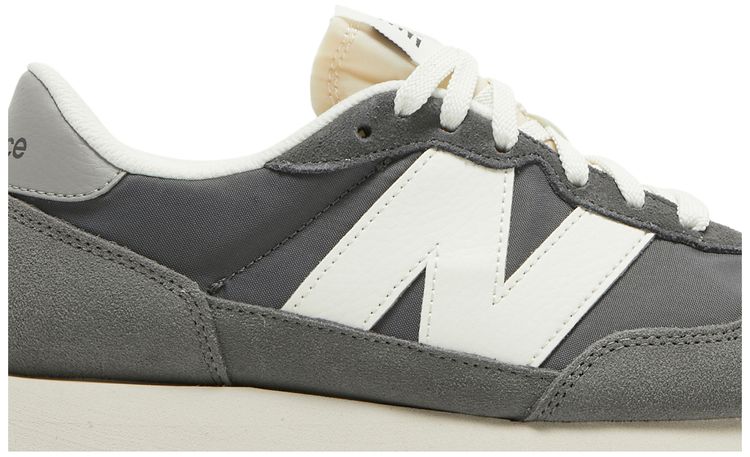 New Balance Wmns 237 Magnet